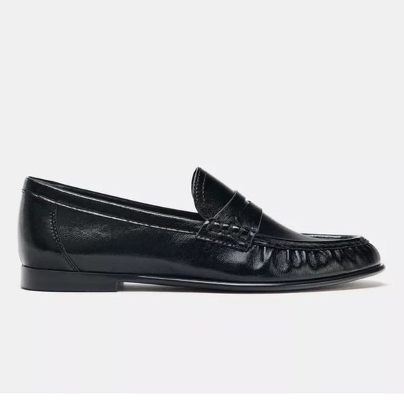 Zara • Black Leather Loafers Ruched - Picture 2 of 10